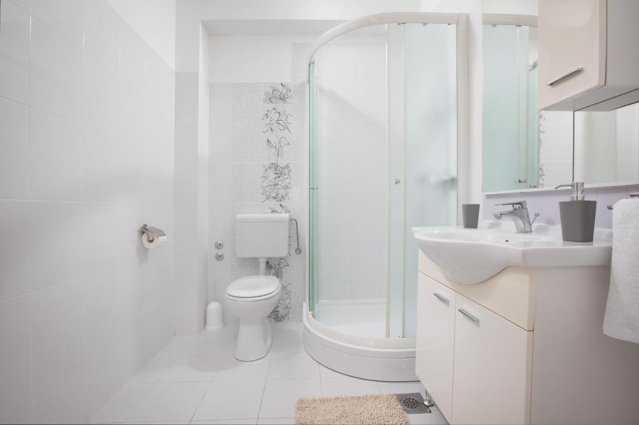 פודגורה Apartments Galic מראה חיצוני תמונה