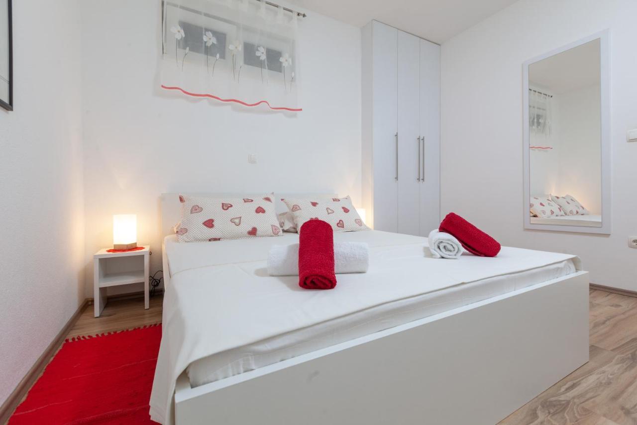 פודגורה Apartments Galic מראה חיצוני תמונה