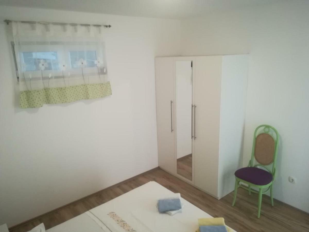 פודגורה Apartments Galic מראה חיצוני תמונה